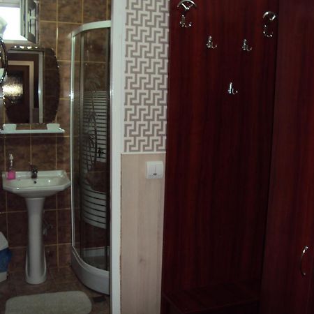 Pension Regal Satu Mare Exteriör bild